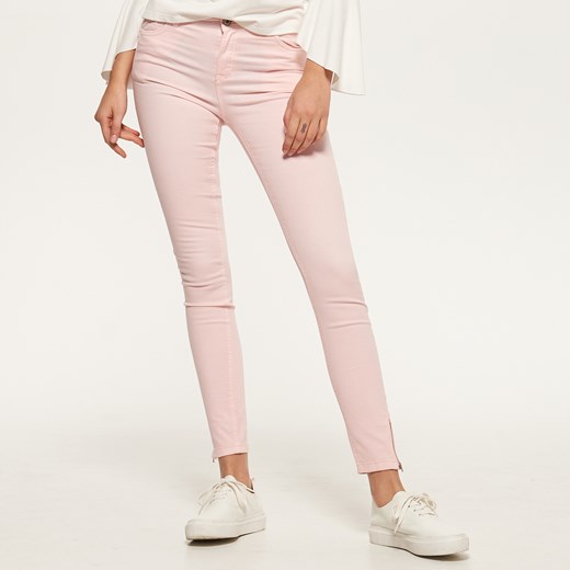 Reserved - Dopasowane spodnie z zamkami - Różowy bezowy Reserved 34 