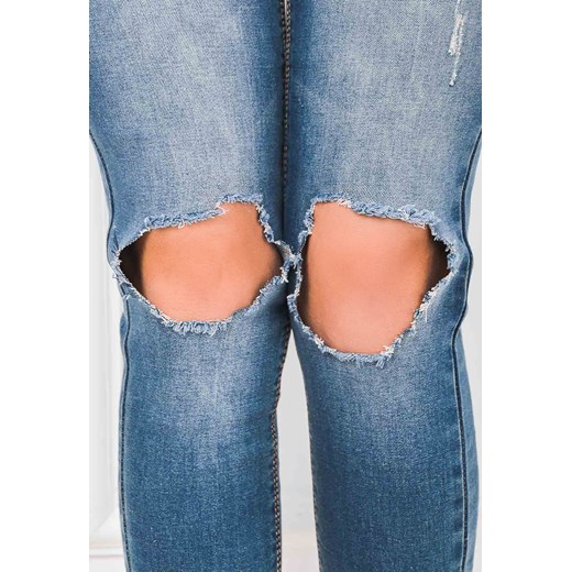 Ciemne rurki jeans z rozdarciem na kolanie niebieski Zoio L/XL zoio.pl wyprzedaż 