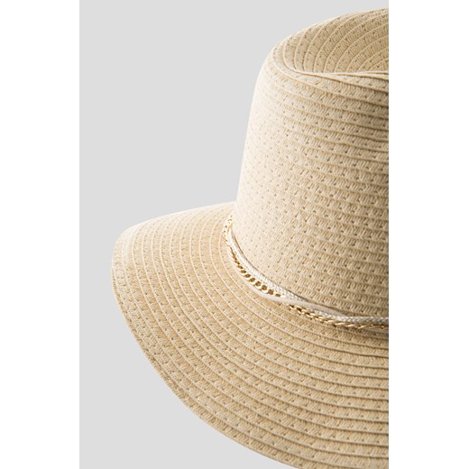 Letni kapelusz z ozdobnym łańcuszkiem bezowy Orsay 00 orsay.com