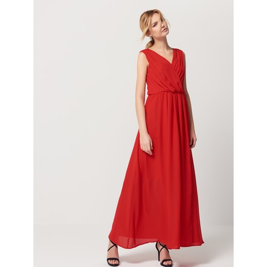 Mohito - Długa sukienka z kopertowym dekoltem - Czerwony  Mohito 36 
