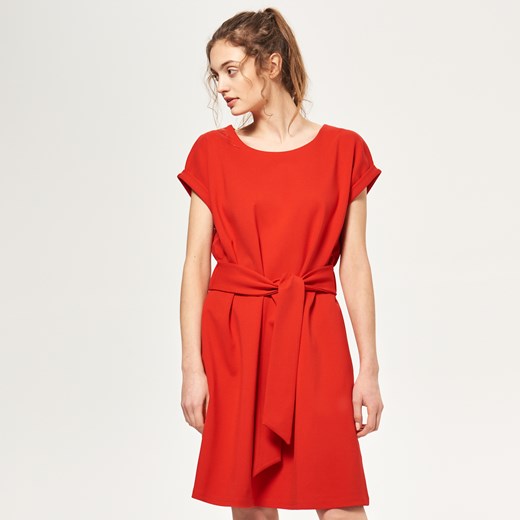 Reserved - Sukienka z wiązaniem w talii - Czerwony Reserved pomaranczowy XS 