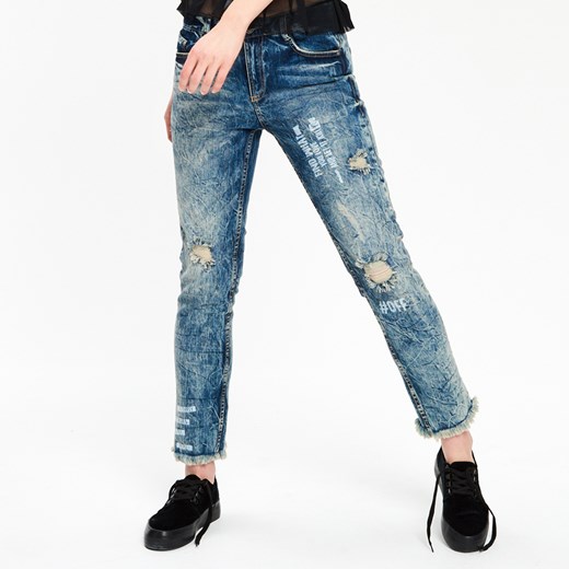 Cropp - Marmurkowe jeansy z przetarciami - Niebieski Cropp  40 