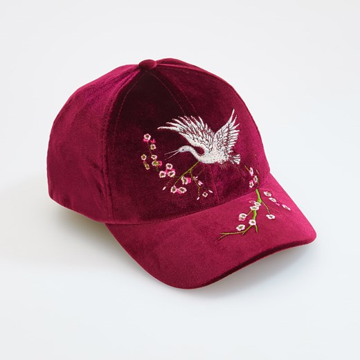 Reserved - Welurowa czapka z nadrukiem - Brązowy Reserved czerwony One Size 