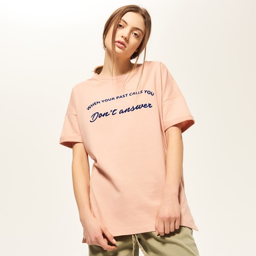 Reserved - Dresowa koszulka z aplikacją - Różowy