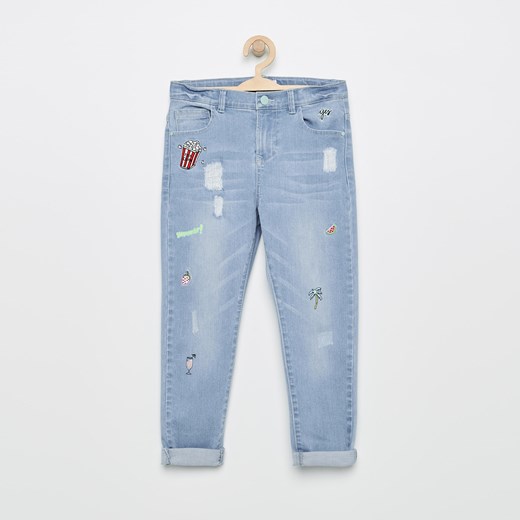 Reserved - Jeansy z naszywkami - Niebieski