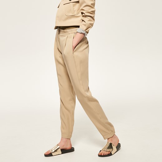 Reserved - Spodnie z prostymi nogawkami - Beżowy