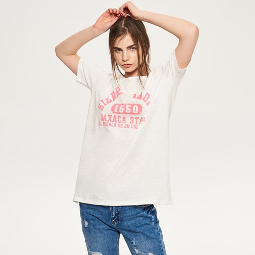 Reserved - T-shirt oversize - Kremowy