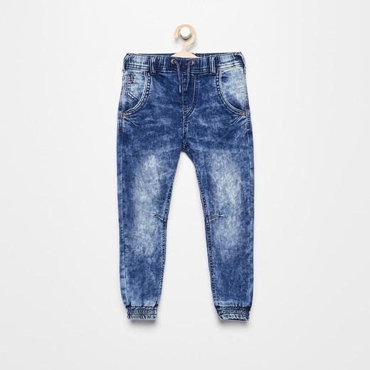 Reserved - Jeansy joggers - Granatowy Reserved  104 