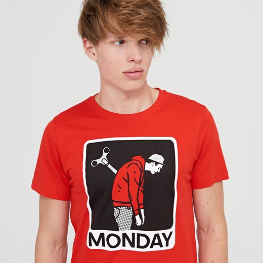 Cropp - T-shirt z nadrukiem monday - Czerwony Cropp pomaranczowy L 
