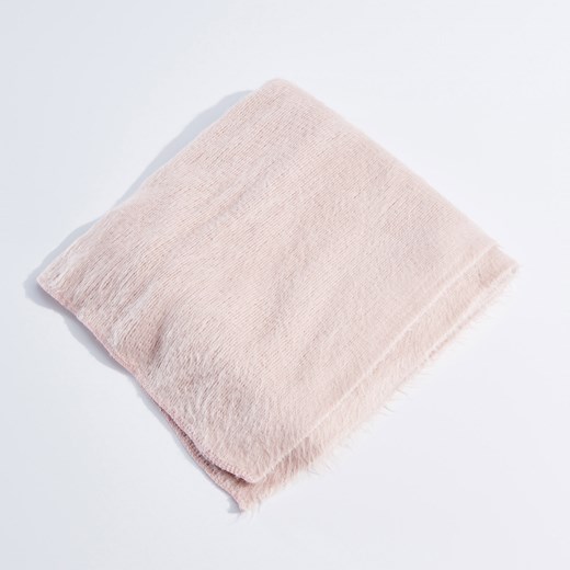 Mohito - Miękki pluszowy szal - Różowy bezowy Mohito One Size 