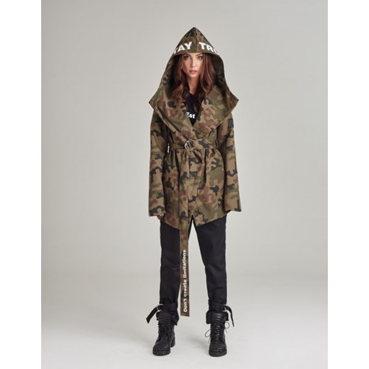 Kurtka Stay True Woodland Camo