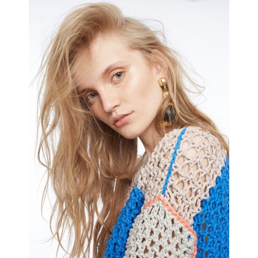 Sweter ażurowy ręcznie robiony na drutach brazowy Berenika Czarnota OneSize showroom.pl okazyjna cena