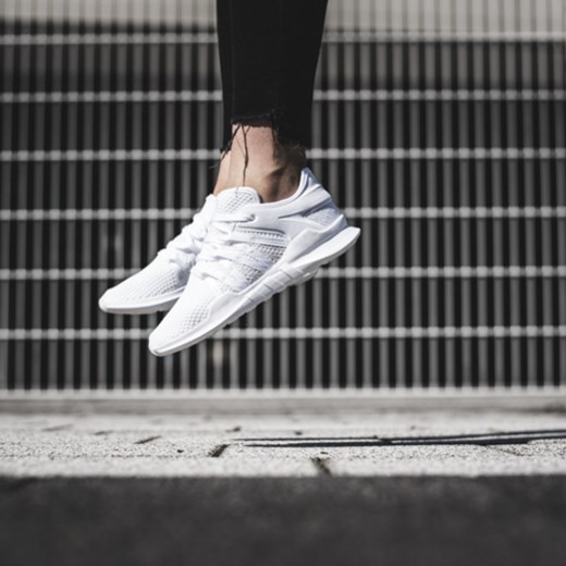Buty damskie sneakersy adidas Originals Equipment Racing Adv BY9796 - BIAŁY Adidas Originals 39 1/3 sneakerstudio.pl