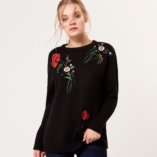 Mohito - Sweter z wełną zdobiony kwiatowym haftem - Czarny czarny Mohito XL 