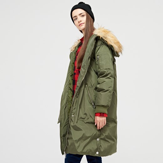 Cropp - Sportowy płaszcz z ociepleniem - Zielony  Cropp M 