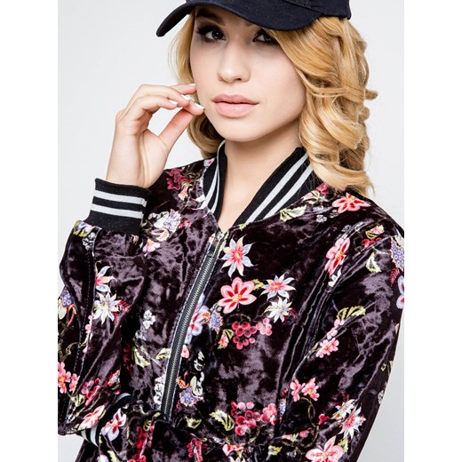 Bluza welurowa zdobiona nadrukiem w kwiaty czarna Yups S