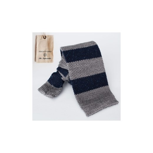 Sweter / pulower O-neck z wełny z merynosów kolor mchu eleganckipan-com-pl czarny delikatne