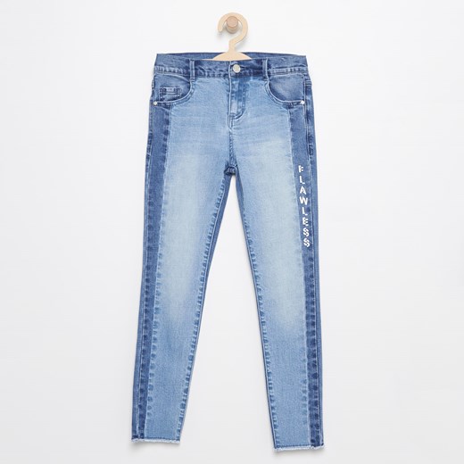 Reserved - Spodnie jeansowe slim fit - Niebieski niebieski Reserved 140 Reserved.