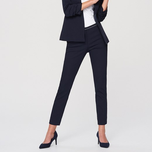 Reserved - Eleganckie spodnie z lampasem - Granatowy Reserved czarny 44 
