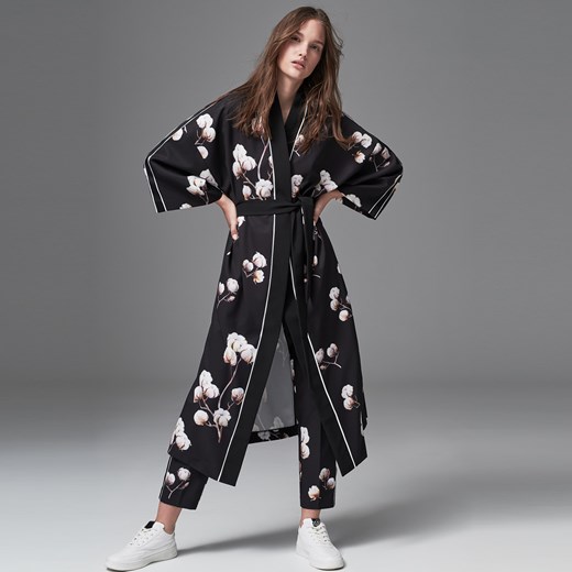 Reserved - Długie kimono w kwiaty - Wielobarwn Reserved M