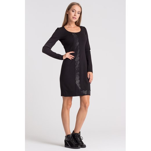 Czarna sukienka z długim rękawem oraz nadrukiem w jednolitym kolorze  Versace Jeans 40 Velpa.pl