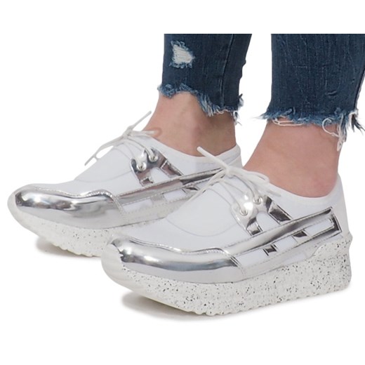 Buty sportowe damskie młodzieżowe na platformie bez wzorów wiązane 
