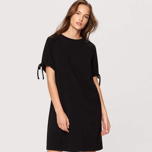 Reserved - Sukienka z krótkimi rękawami - Czarny Reserved czarny XS 