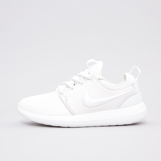 WMNS ROSHE TWO SI 881187-100
