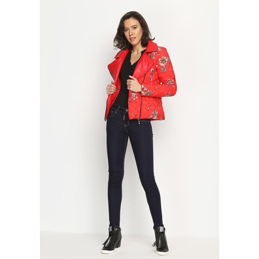 Czerwona Kurtka Avant-Garde