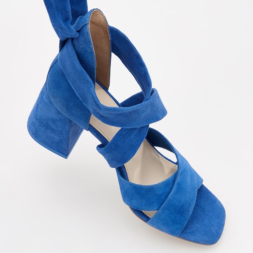 Reserved - Skórzane sandały na obcasie - Niebieski niebieski Reserved 40 