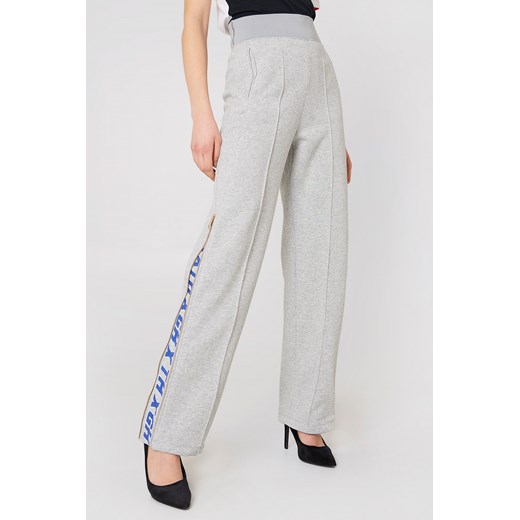 Spodnie dresowe Gigi Hadid Zip