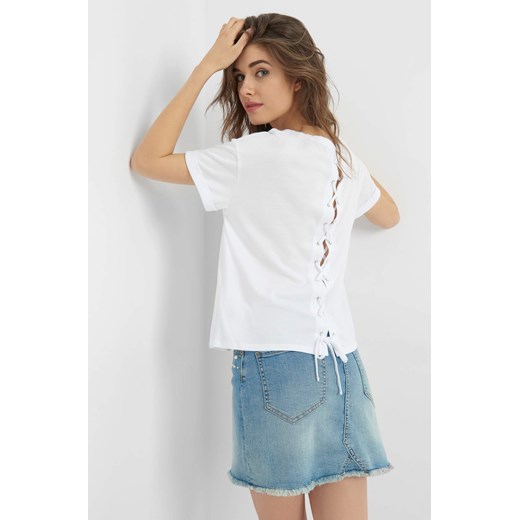 T-shirt ze sznurowaniem na plecach ORSAY XS orsay.com