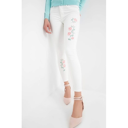 Spodnie skinny z naszywanymi kwiatami ORSAY 40 orsay.com