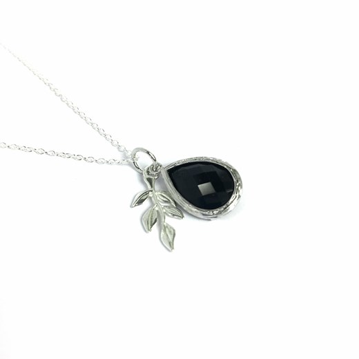 Naszyjnik srebrny. Kryształ black, listki, srebro.  By Magdalene  Studio Jewelery by Magdalene