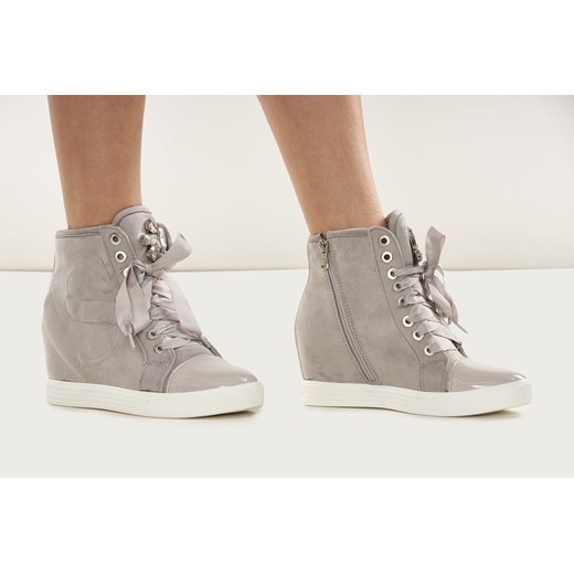 Sneakersy koturna - gray