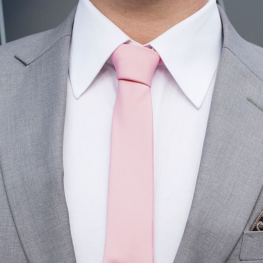 Podstawowy krawat w kolorze jasnoróżowym 6 cm