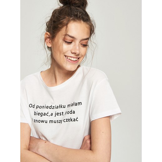 Sinsay - T-shirt z zabawnym napisem - Biały Sinsay S