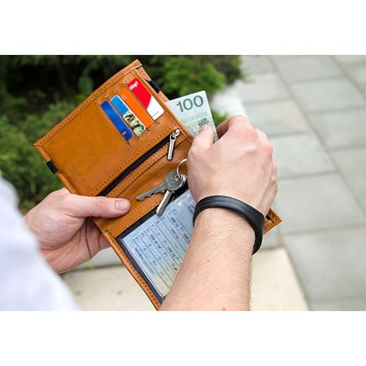 Jasno brązowe skórzane portfel etui na paszport SOLIER  ALEXANDRIA