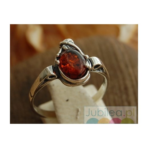 LLIBRE - srebrny pierścionek z bursztynem 