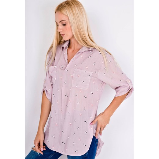 Różowa bluzka koszulowa oversize ze wzorkiem i kieszonkami  Zoio uniwersalny wyprzedaż zoio.pl 