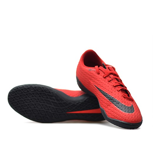 Czerwone buty sportowe męskie Nike hypervenomx wiązane 