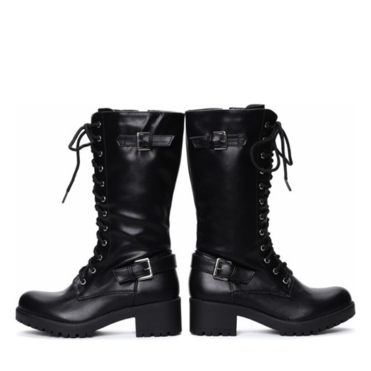 Czarne kozaki stylizowane glanami - Obuwie Royalfashion.pl 38