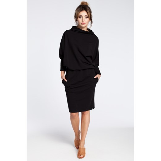 Stylowa sukienka mini z rękawami kimono - czarna
