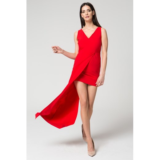 CM3680 Dopasowana sukienka wydłużona z boku - czerwona