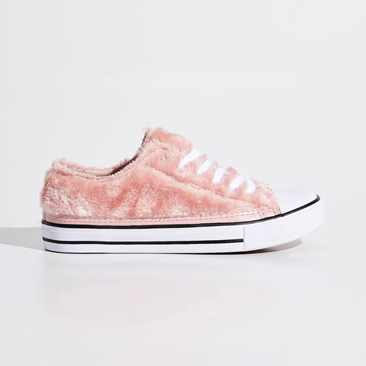 Sinsay - Pluszowe buty - Różowy