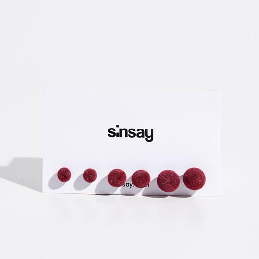 Sinsay - Pluszowe kolczyki na sztyft - Bordowy