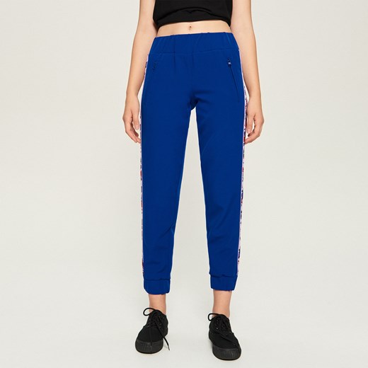 Sinsay - Spodnie Jogger slim - Niebieski