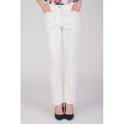 Białe spodnie z prostymi nogawkami