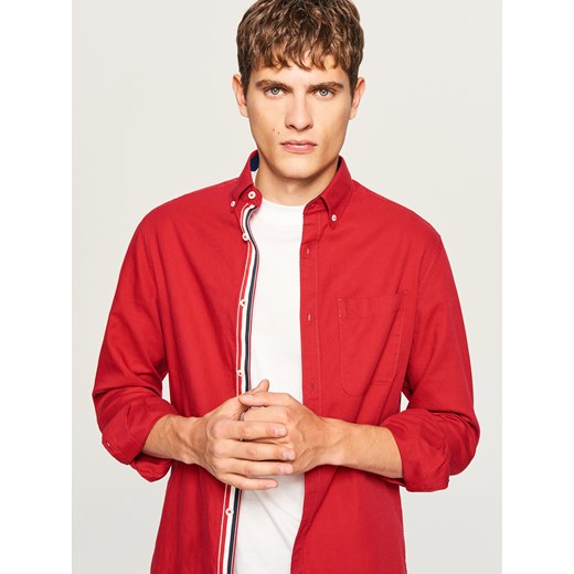 Reserved - Koszula regular fit z ozdobną taśmą na plisie - Czerwony