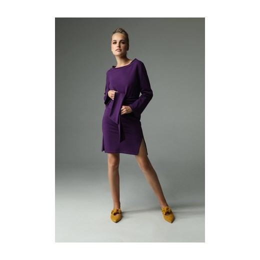 Sukienka fioletowa Madnezz biznesowa bez wzorów dopasowana midi 